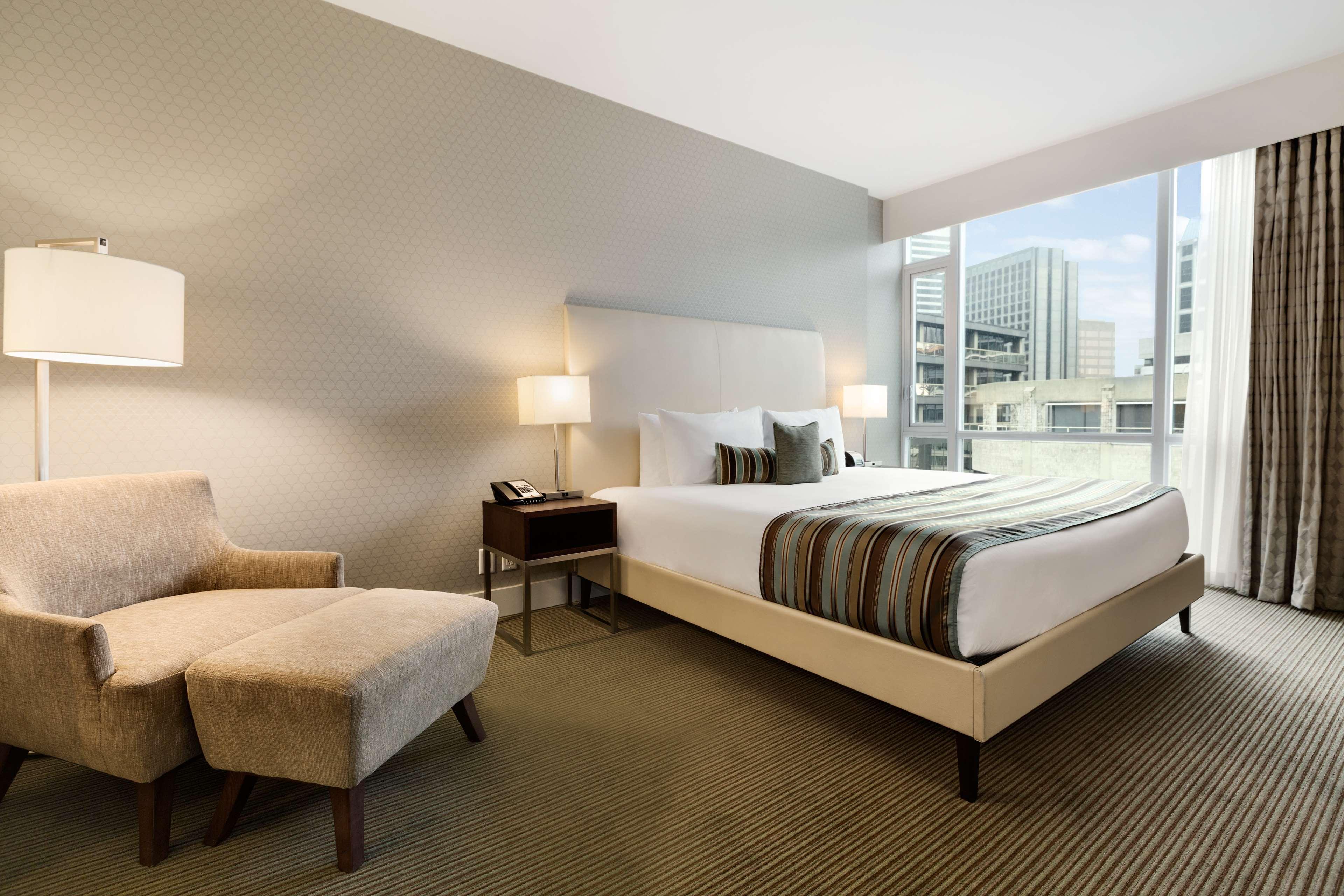 Coast Coal Harbour Vancouver Hotel By Apa Bagian luar foto